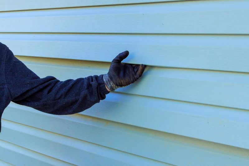 Optimal Siding Installation in Summer